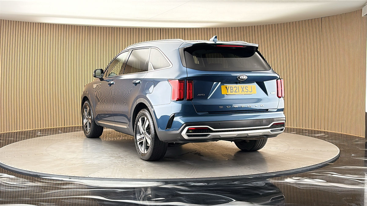 More views of Kia Sorento