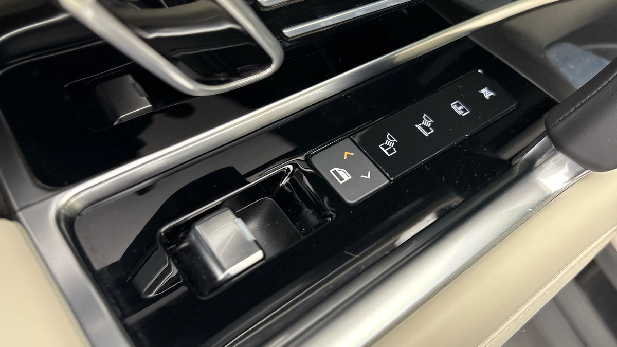 Land Rover Range Rover Image 29