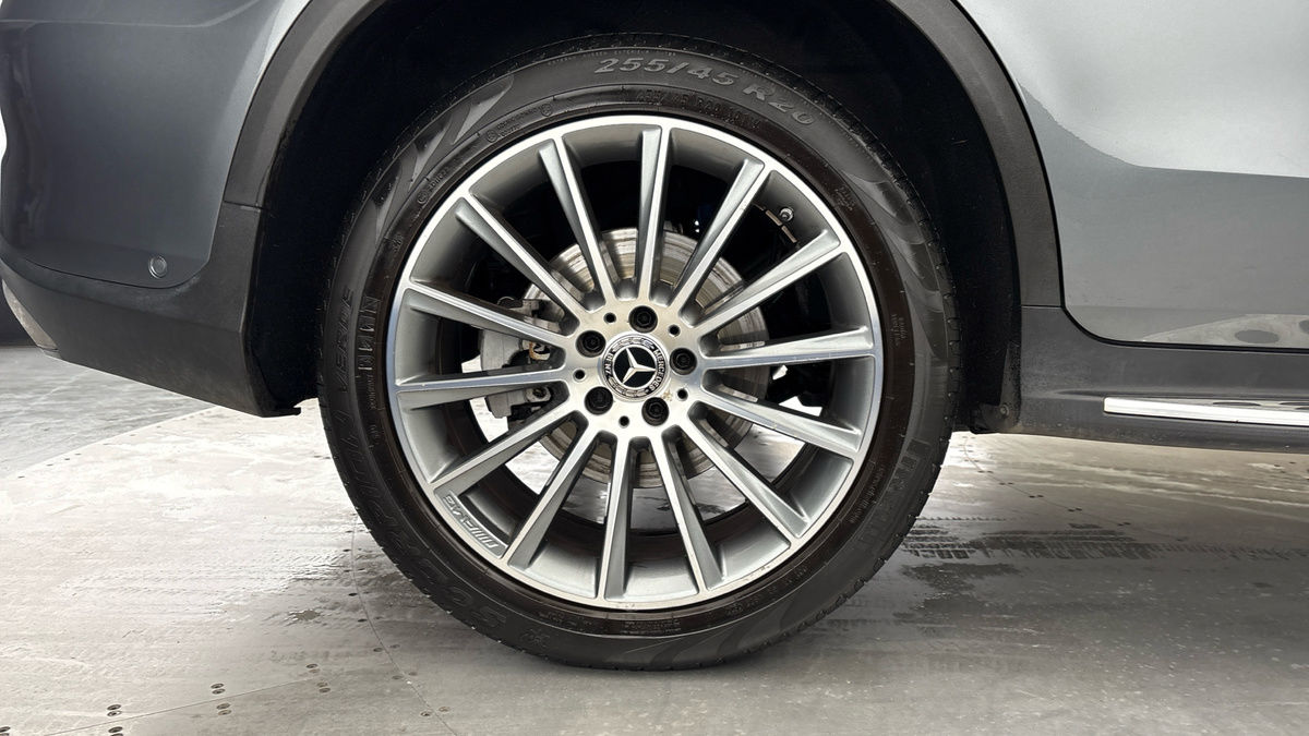 Mercedes-Benz GLC Image 10