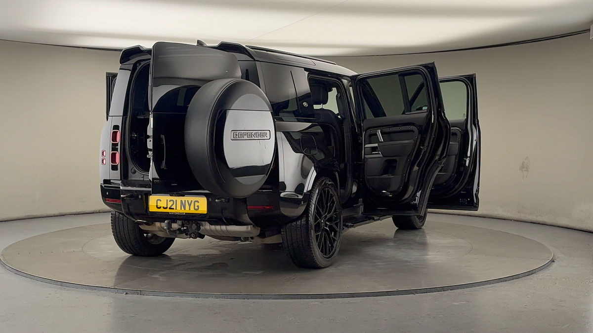 More views of Land Rover Defender 110