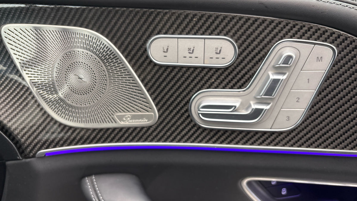 More views of Mercedes-Benz GLE