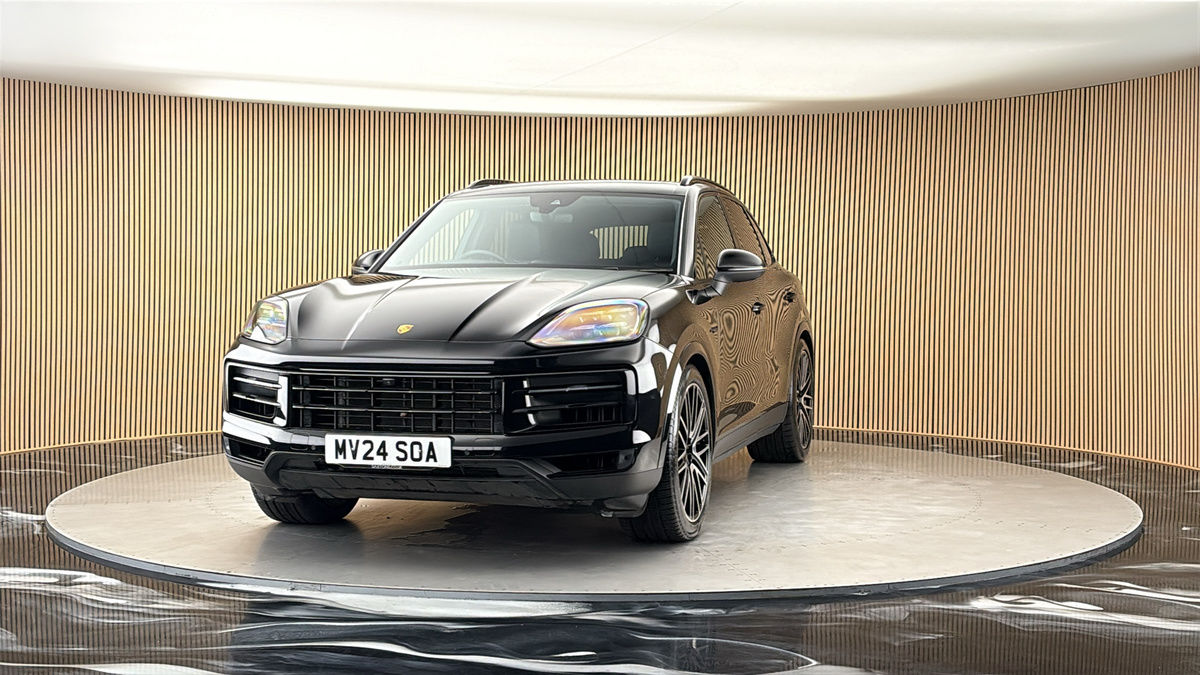 More views of Porsche Cayenne