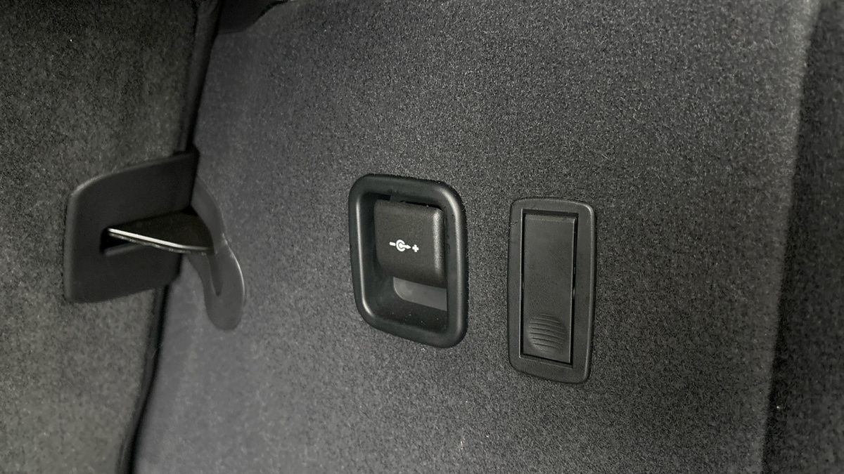 BMW iX3 Image 37