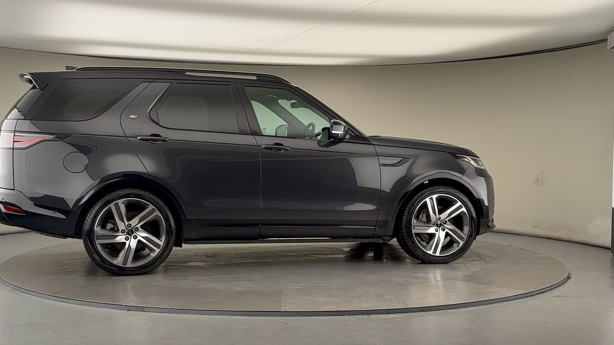 More views of Land Rover Discovery