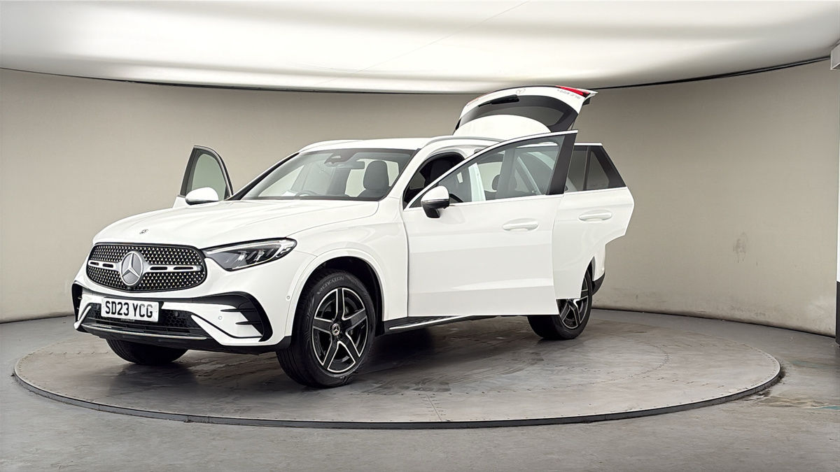 More views of Mercedes-Benz GLC