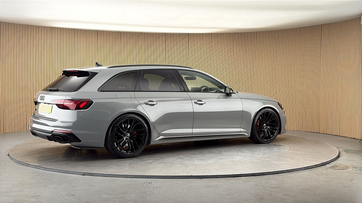 More views of Audi RS4 Avant
