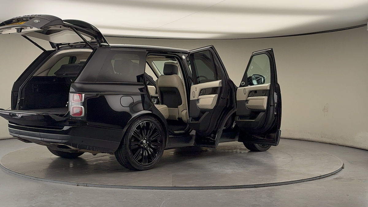 More views of Land Rover Range Rover