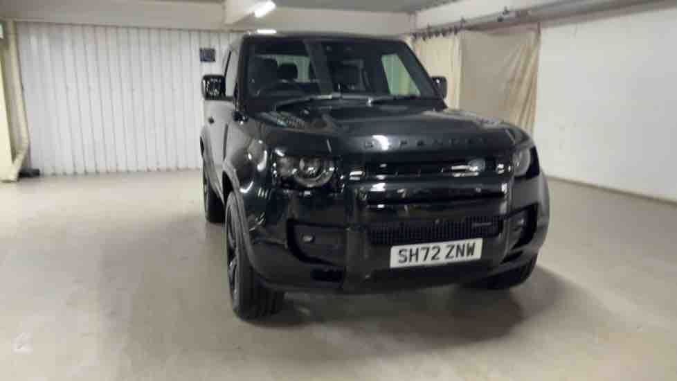 More views of Land Rover Defender 90