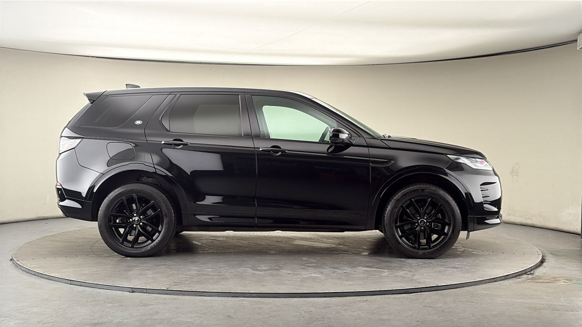 Land Rover Discovery Sport Image 16