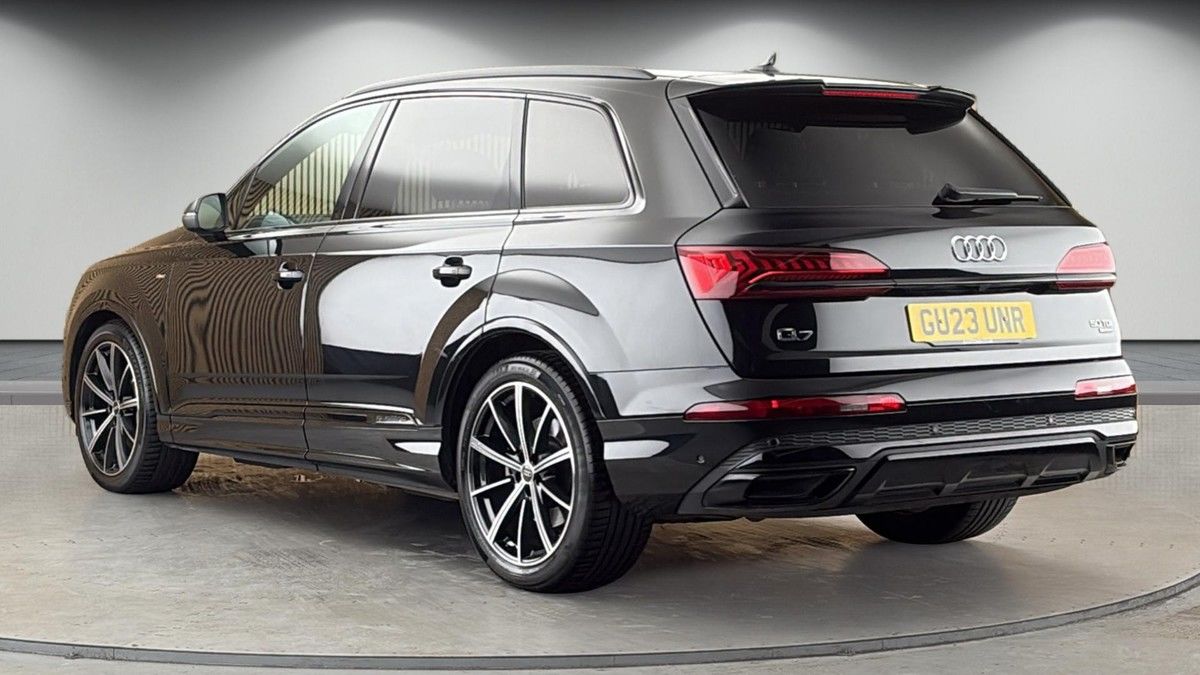 Audi Q7 Image 2