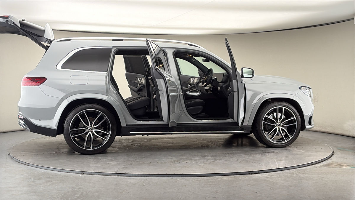 More views of Mercedes-Benz GLS