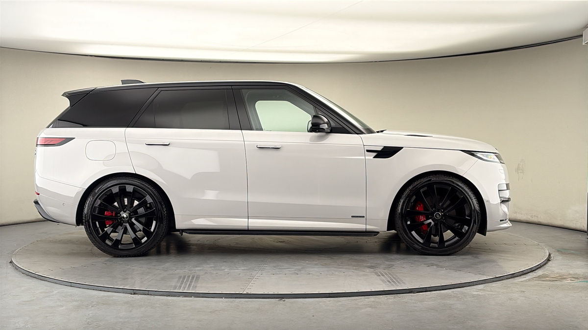 Land Rover Range Rover Sport Image 16