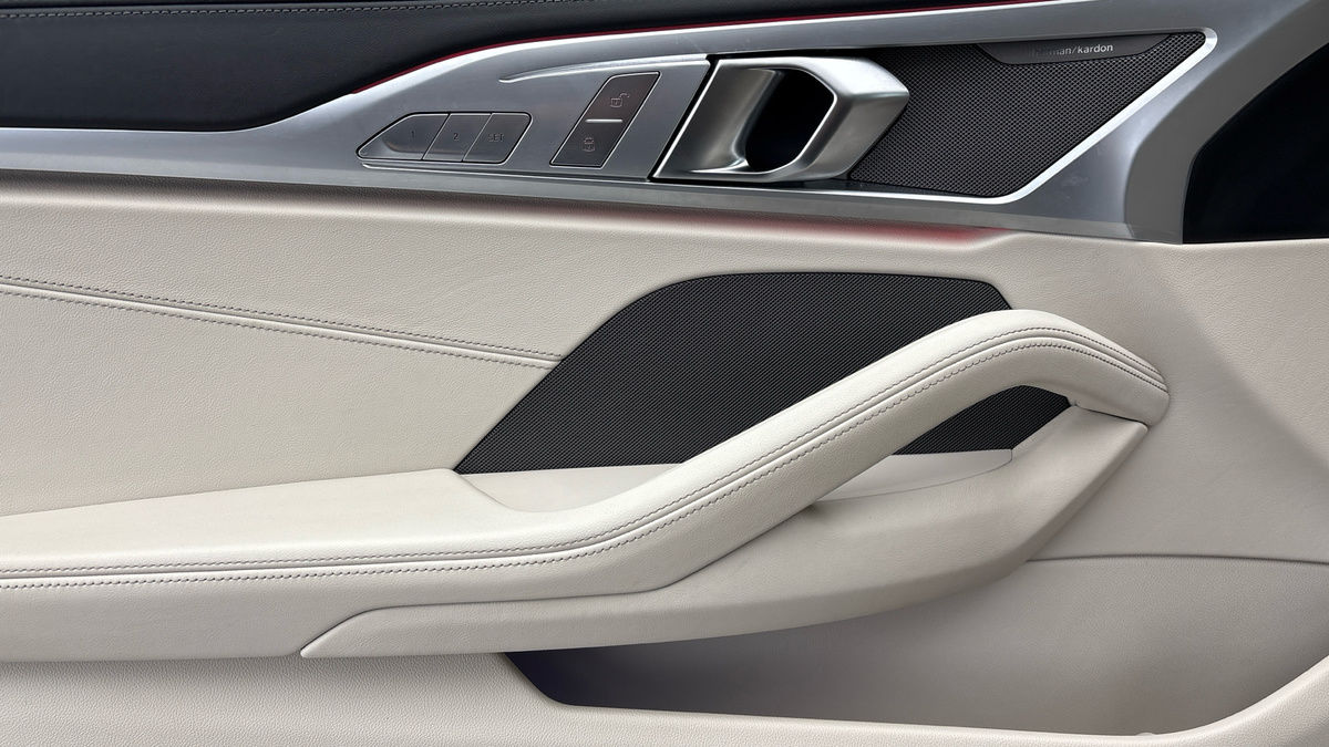 BMW 8 Series Image 19
