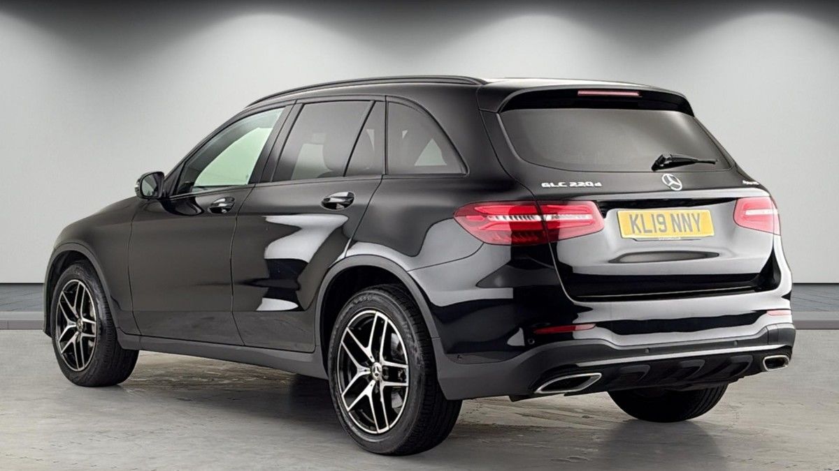 Mercedes-Benz GLC Image 2
