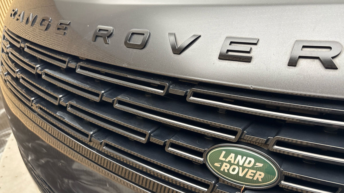 Land Rover Range Rover Sport Image 24
