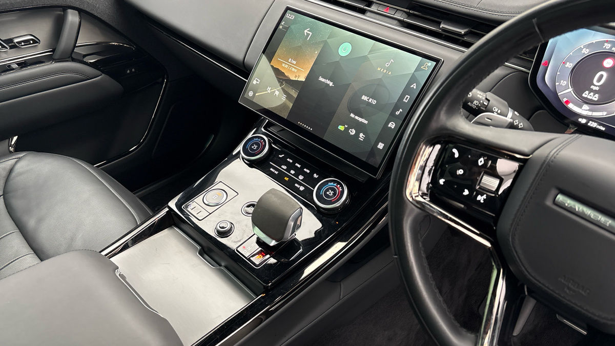 Land Rover Range Rover Sport Image 18