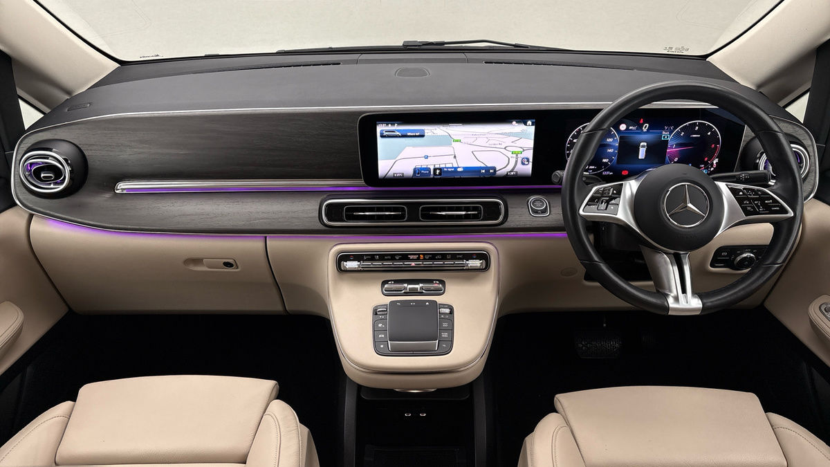 Mercedes-Benz V Class Image 12