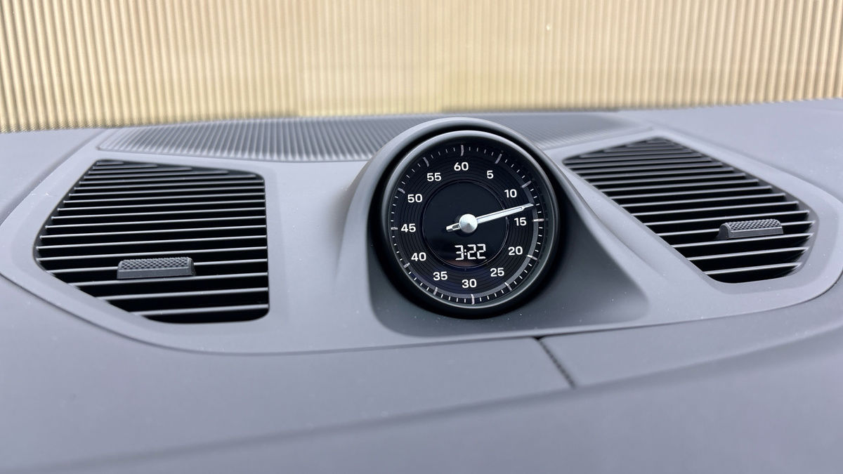Porsche Cayenne Image 29