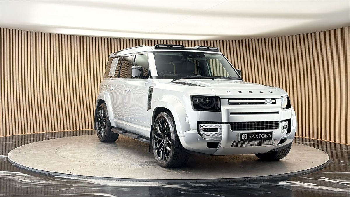 More views of Land Rover Defender 110