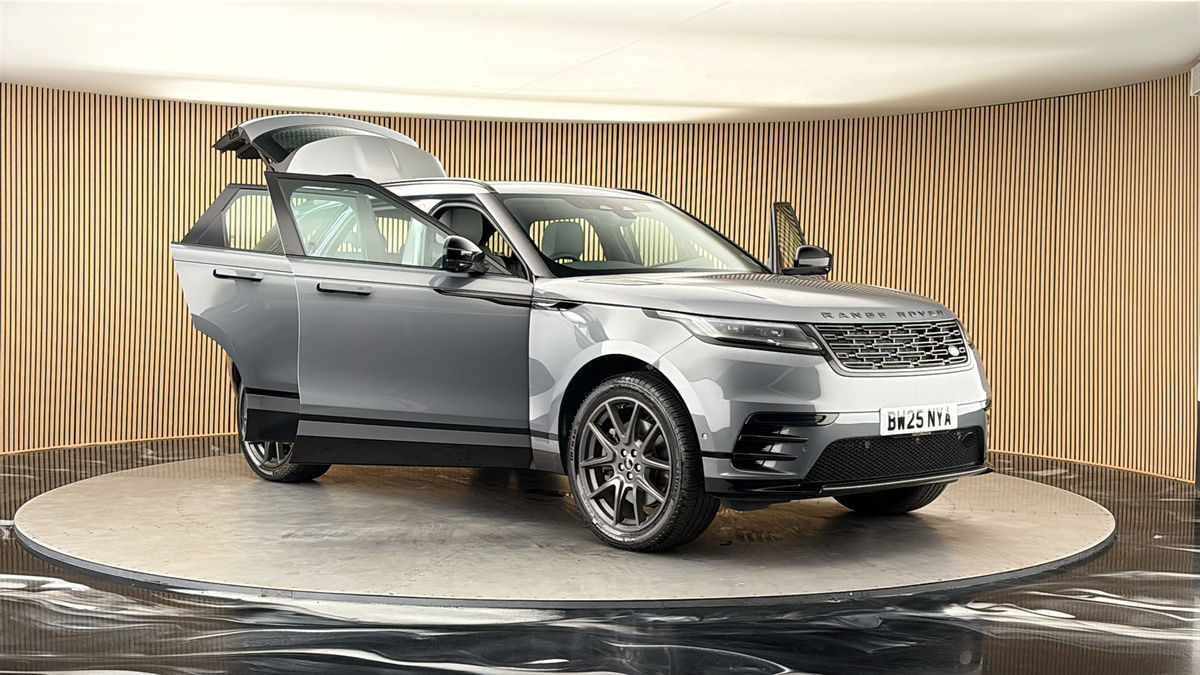 More views of Land Rover Range Rover Velar