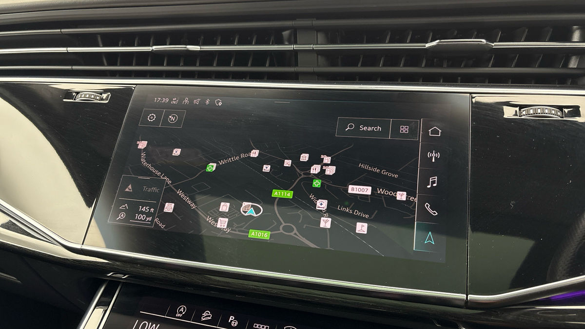 Audi Q7 Image 17