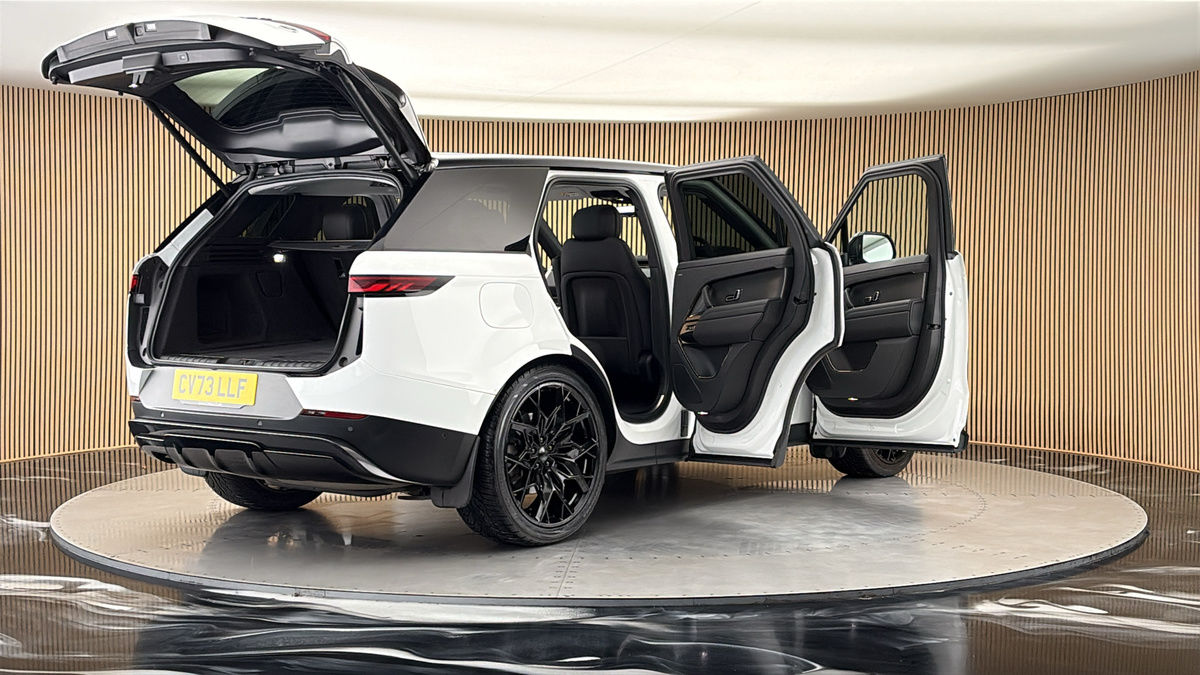 More views of Land Rover Range Rover Sport