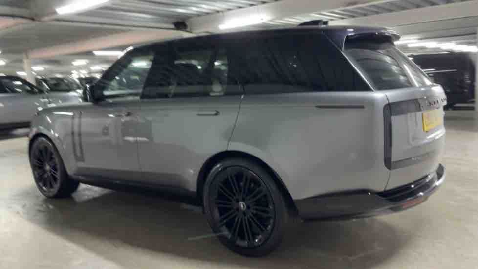 More views of Land Rover Range Rover