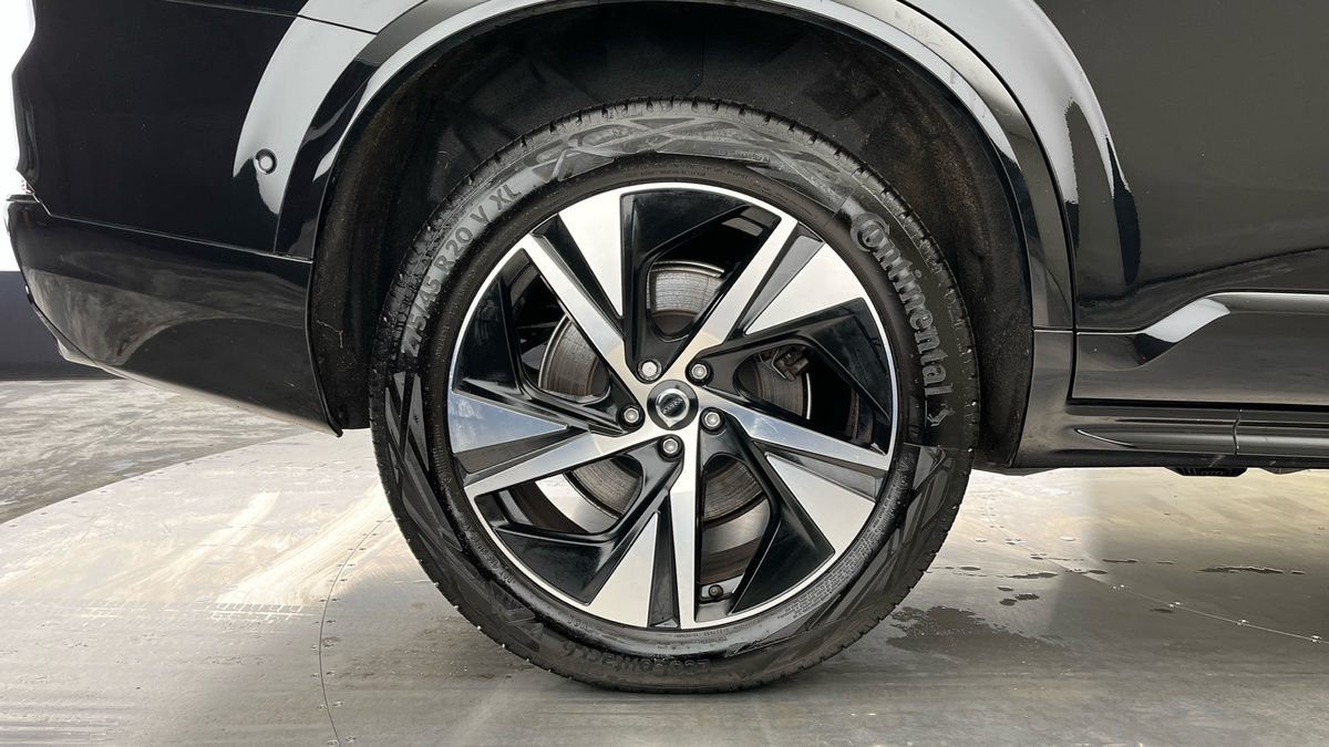 Volvo XC90 Image 10