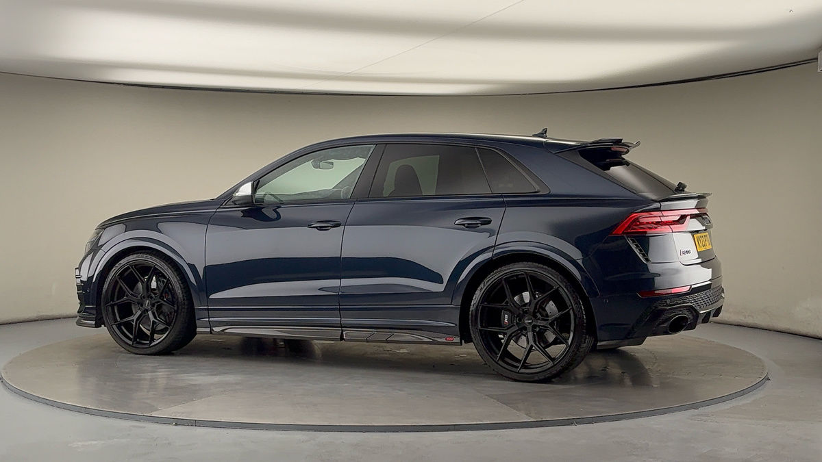 More views of Audi RSQ8