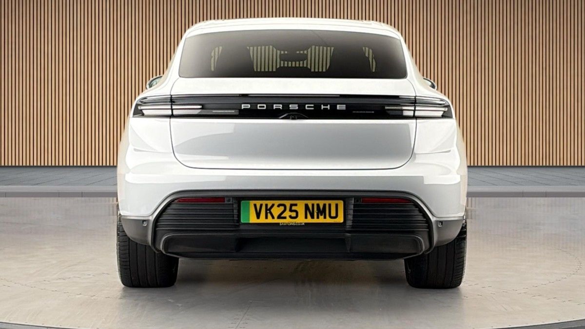 Porsche Macan Image 4