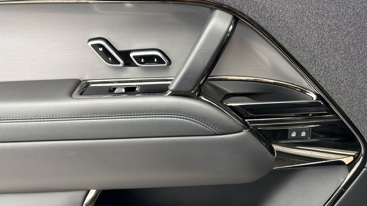 Land Rover Range Rover Sport Urban Image 19