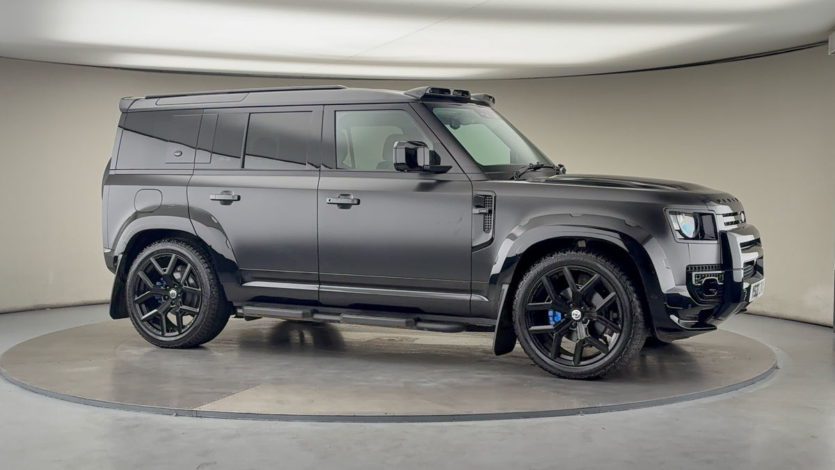More views of Land Rover Defender 110