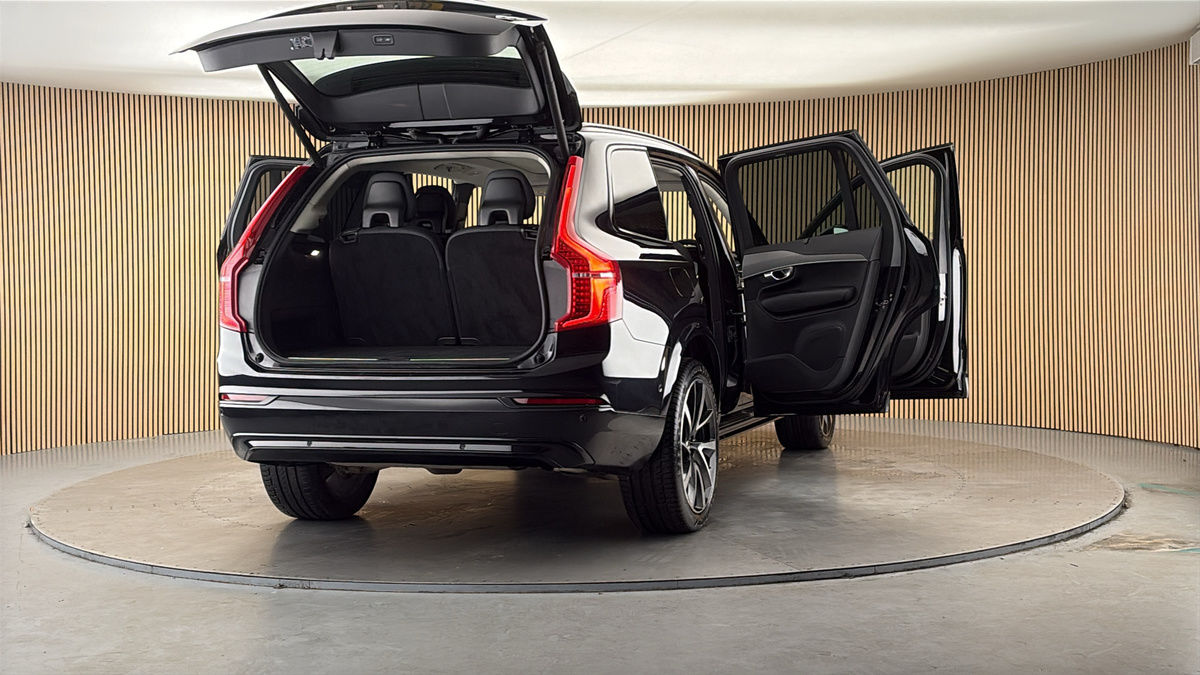 More views of Volvo XC90