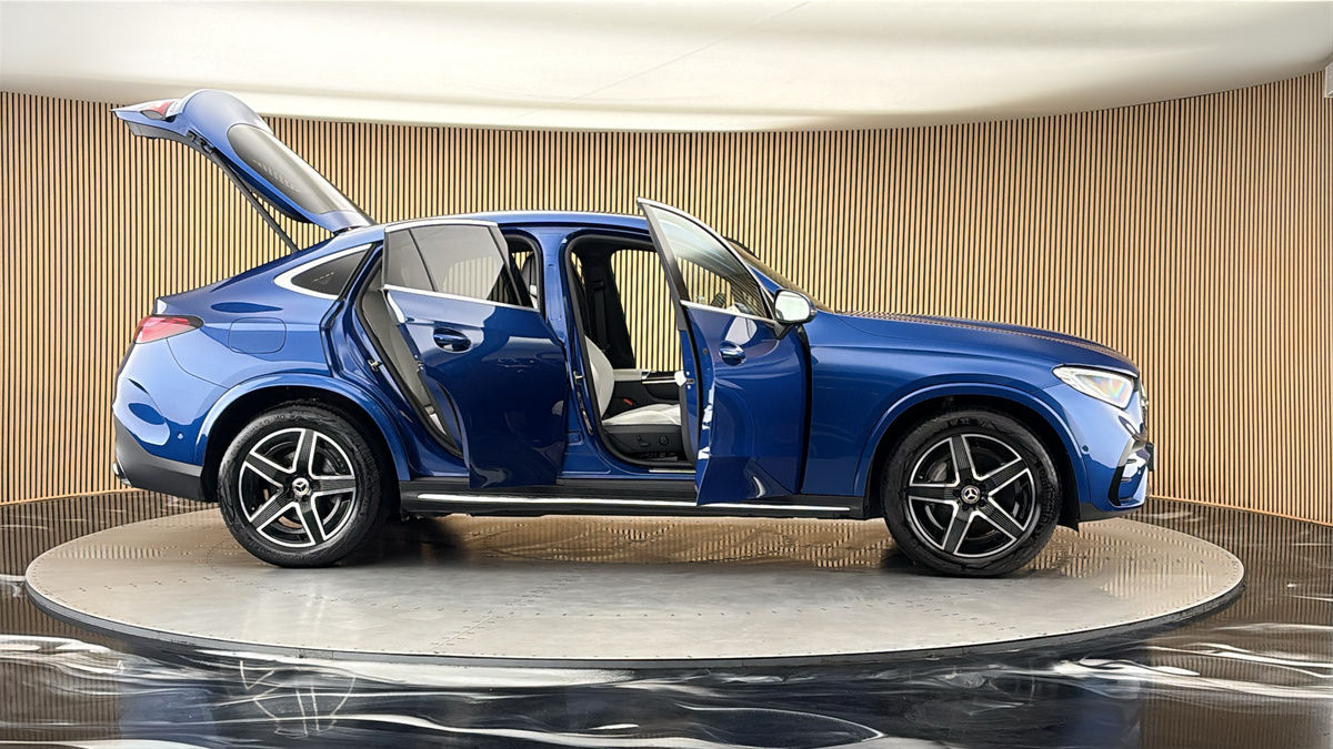 More views of Mercedes-Benz GLC