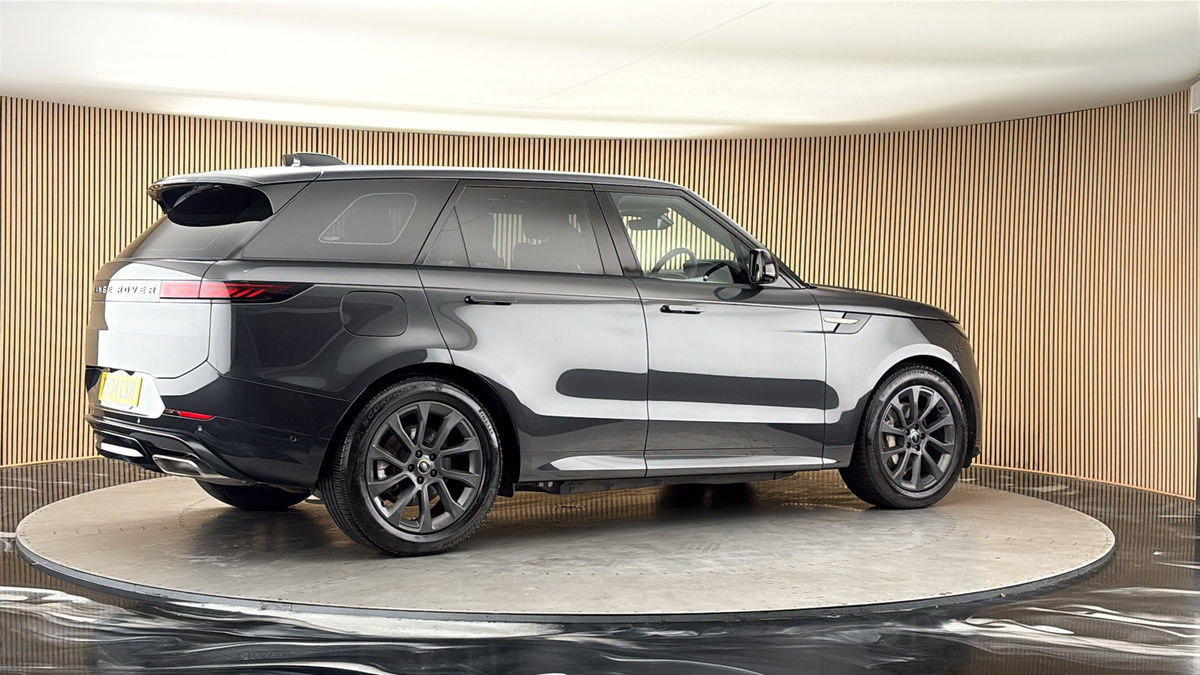 More views of Land Rover Range Rover Sport