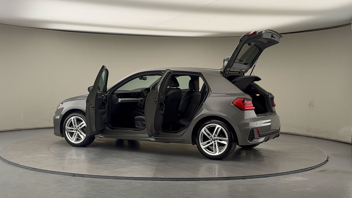 More views of Audi A1