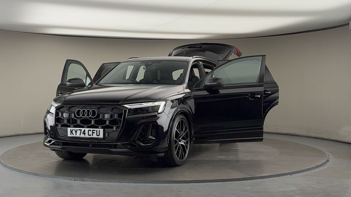 More views of Audi SQ7