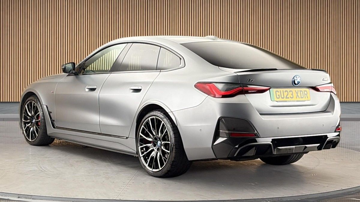 BMW i4 Image 2