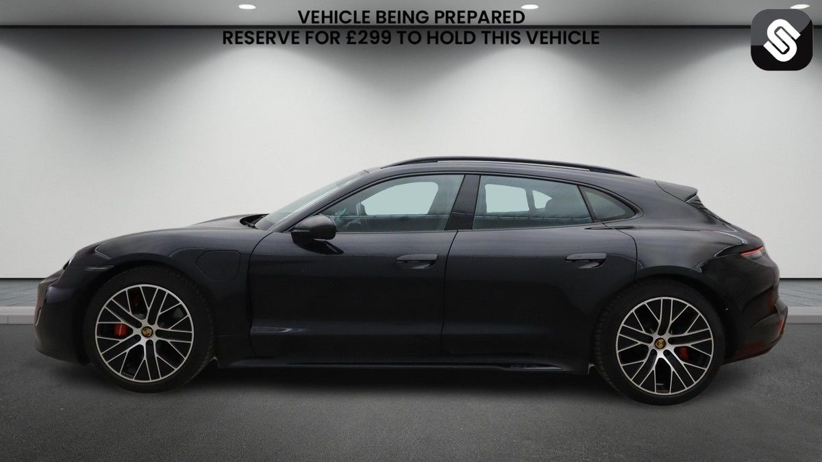 Porsche Taycan Image 6