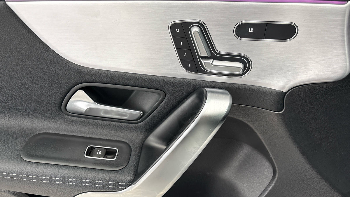 Mercedes-Benz A Class Image 19