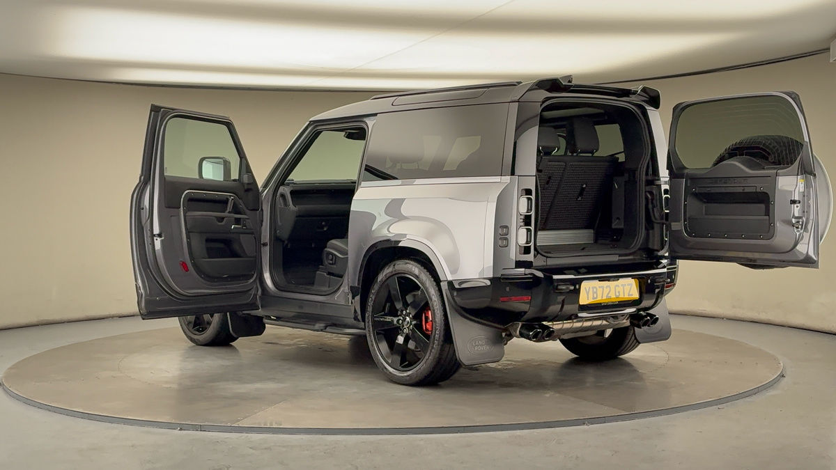 More views of Land Rover Defender 90