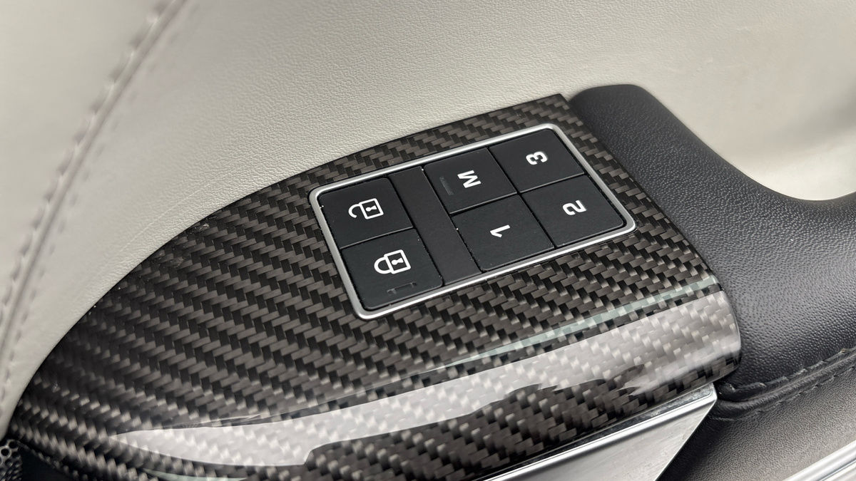Land Rover Range Rover Sport Image 29