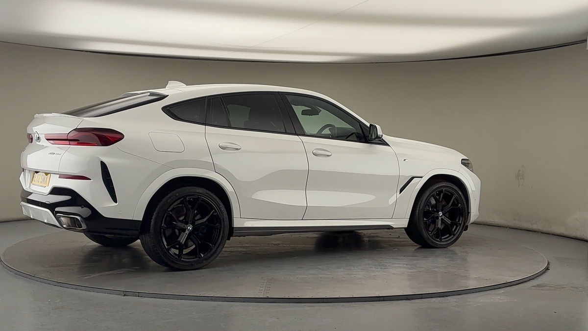 More views of BMW X6