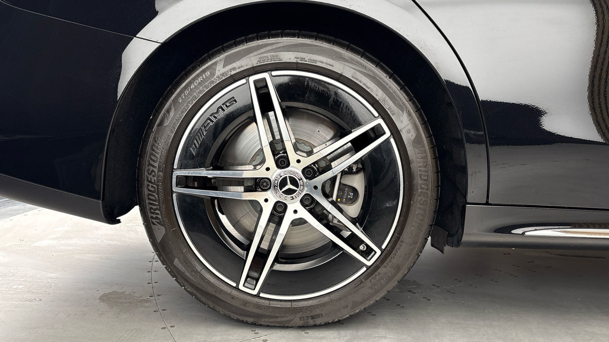 Mercedes-Benz E Class Image 10
