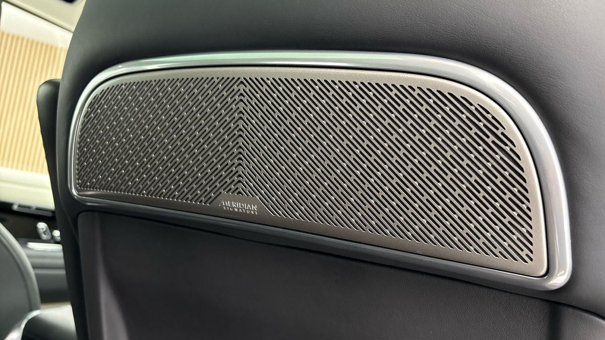 Land Rover Range Rover Image 25