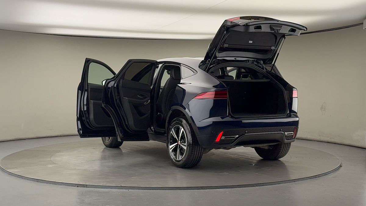 Jaguar E-PACE Image 23