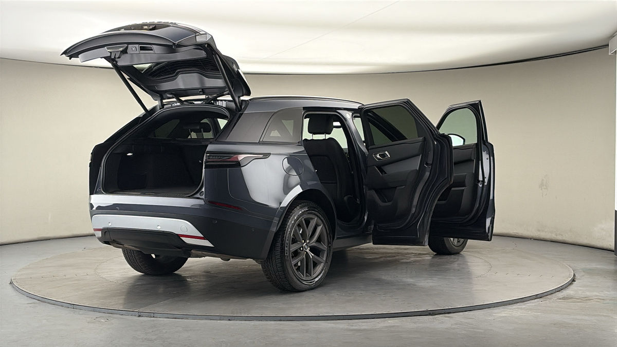 More views of Land Rover Range Rover Velar