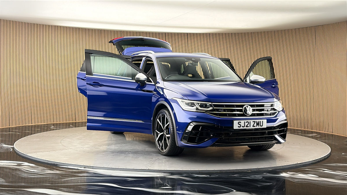 More views of Volkswagen Tiguan