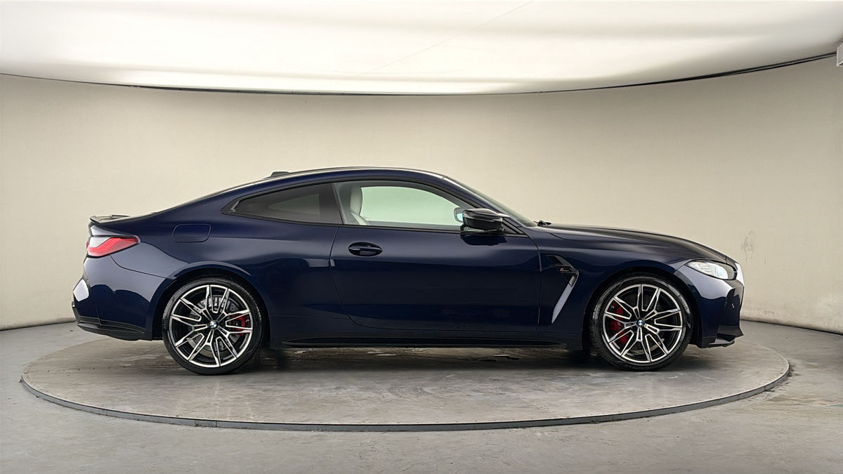 BMW M4 Image 16