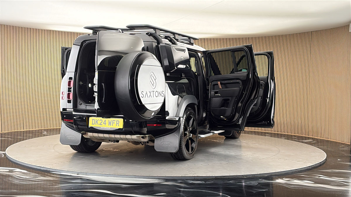 More views of Land Rover Defender 110